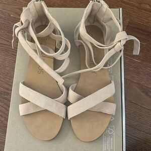 Sole society nude velvet strap sandals -size 6.5